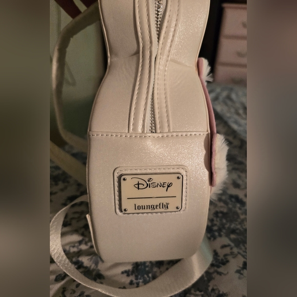 Minnie Mouse Snowman Backpack RARE - Picture 6 of 11